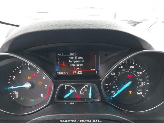 1FMCU9GD7JUB70098 Ford ESCAPE SE