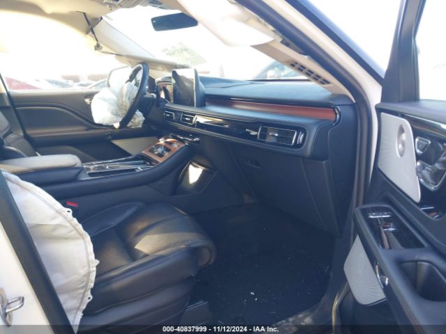 5LM5J7WC4PGL28366 Lincoln Aviator Reserve
