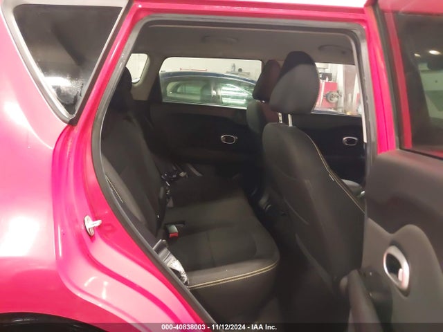 KIA SOUL + 2015 KNDJP3A52F7788727 Image 8
