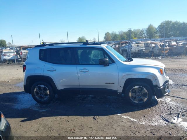 ZACCJAAT2GPD82772 Jeep Renegade Sport