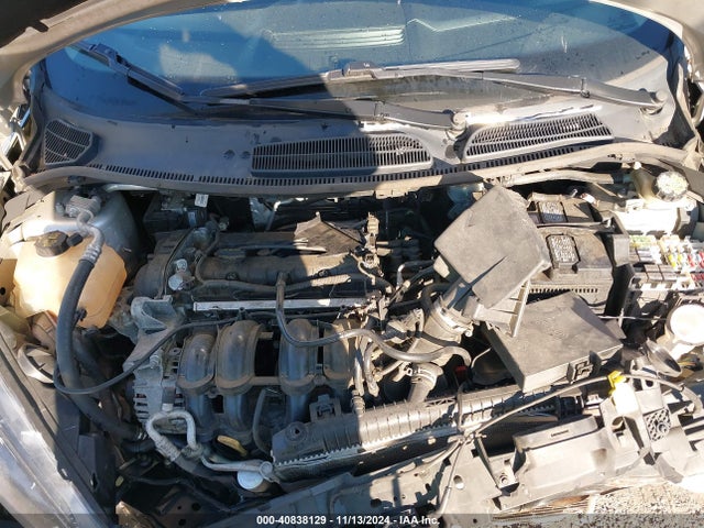 3FADP4BJ6FM157120 Ford FIESTA SE