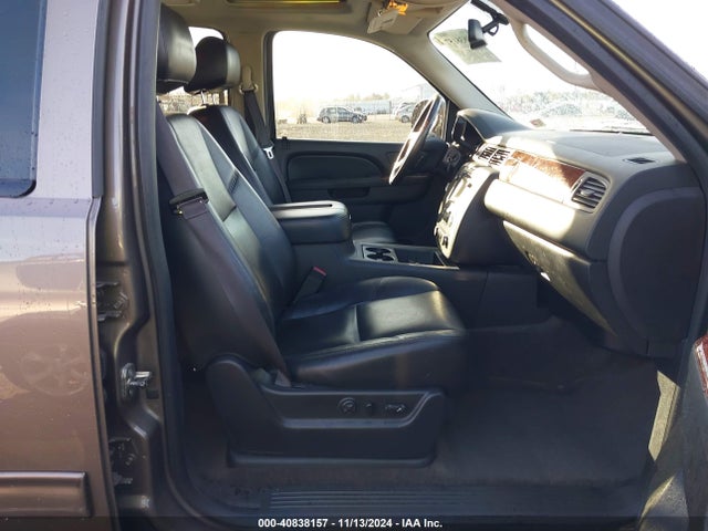 1GKS1KE09ER104696 GMC Yukon Xl 1500 Slt