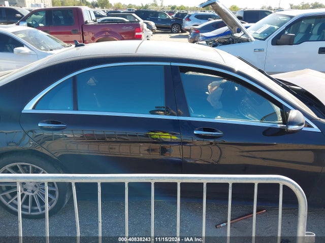 Mercedes-Benz S 550 2014 WDDUG8CB5EA010555 Image 14