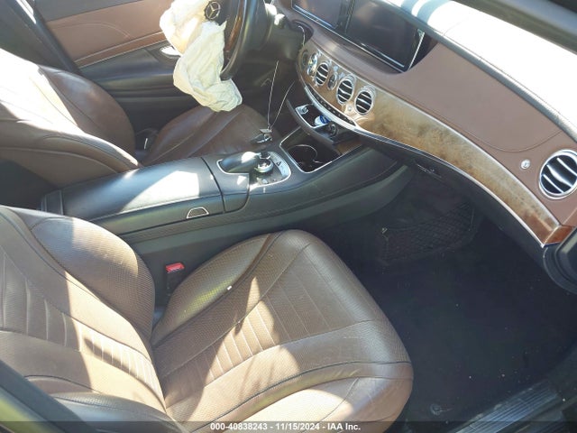WDDUG8CB5EA010555 Mercedes-Benz S 550