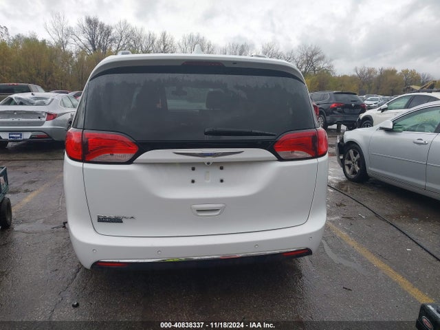2C4RC1BG5JR149414 Chrysler Pacifica Touring L