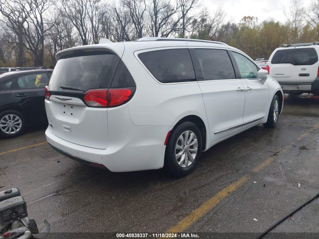 2C4RC1BG5JR149414 Chrysler Pacifica Touring L