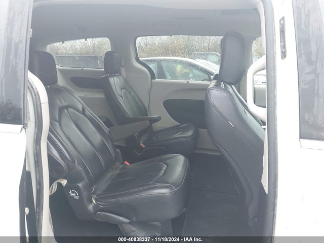 2C4RC1BG5JR149414 Chrysler Pacifica Touring L