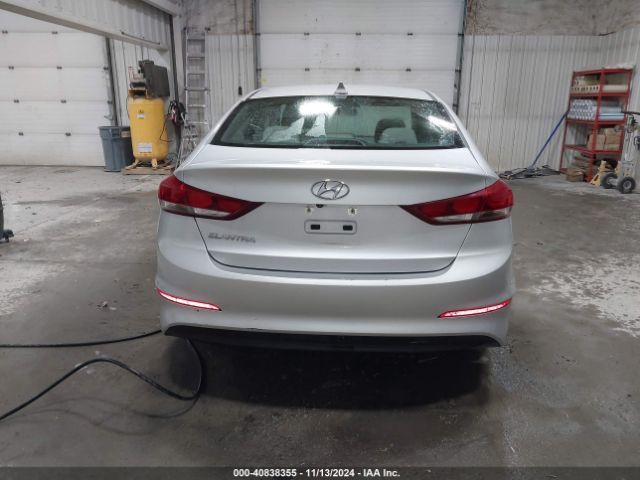 5NPD84LF1JH307988 Hyundai ELANTRA SEL