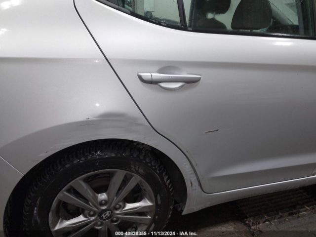 5NPD84LF1JH307988 Hyundai ELANTRA SEL