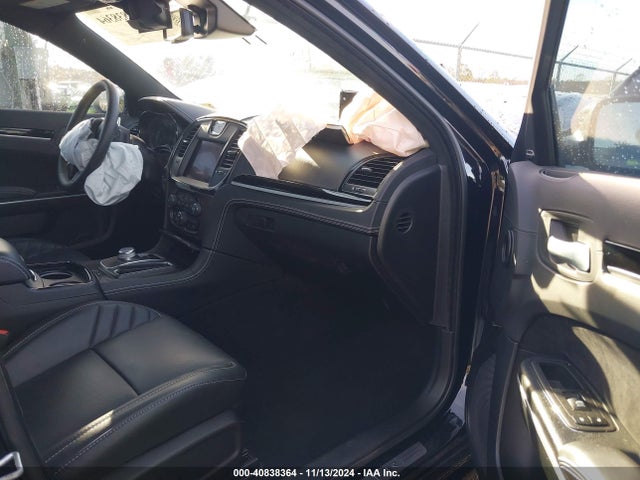 Chrysler 300 300c 2023 2C3CCAPJ0PH500551 Image 5