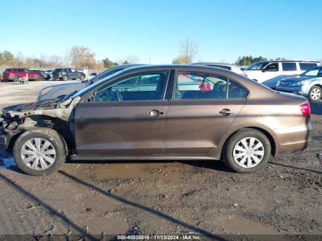 3VW1K7AJ5EM332127 Volkswagen Jetta 2.0l S