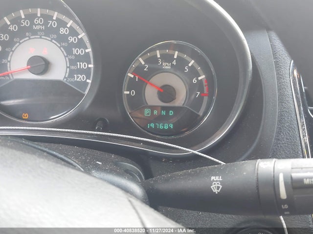 1C3CCBAB7EN211999 Chrysler 200 LX