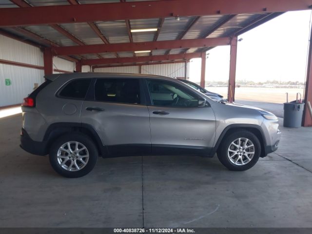 1C4PJLAB7FW701069 Jeep Cherokee Sport