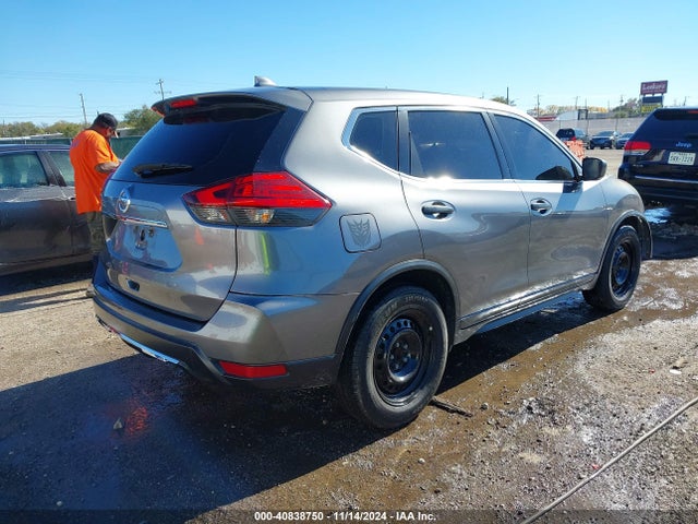 Nissan ROGUE S 2017 KNMAT2MT1HP538690 Image 4