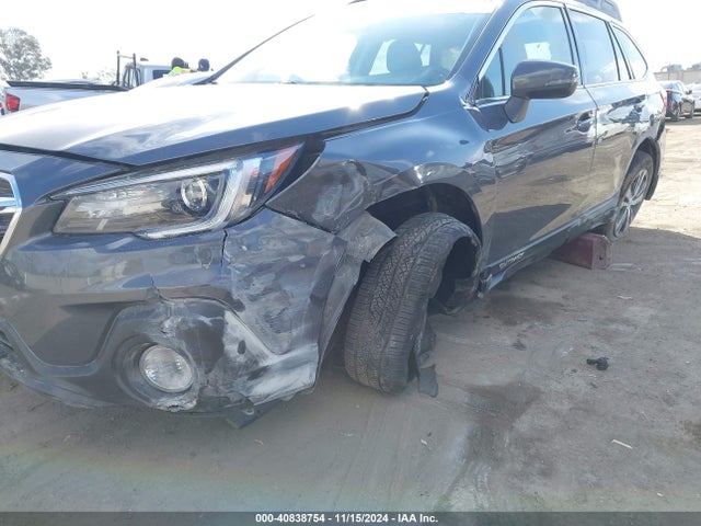 Subaru Outback 2.5i Limited 2018 4S4BSANC2J3201213 Image 6