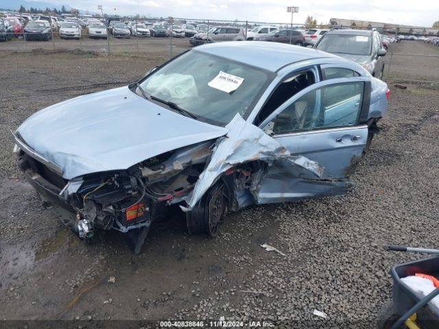 1C3CCBAB5EN208020 Chrysler 200 LX