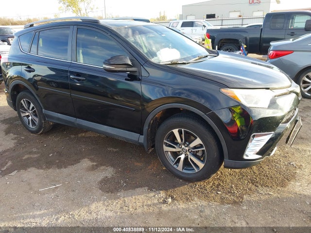 Toyota Rav4 Xle 2017 2T3RFREV6HW614539 Image 1