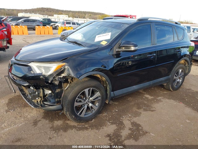 Toyota Rav4 Xle 2017 2T3RFREV6HW614539 Image 2