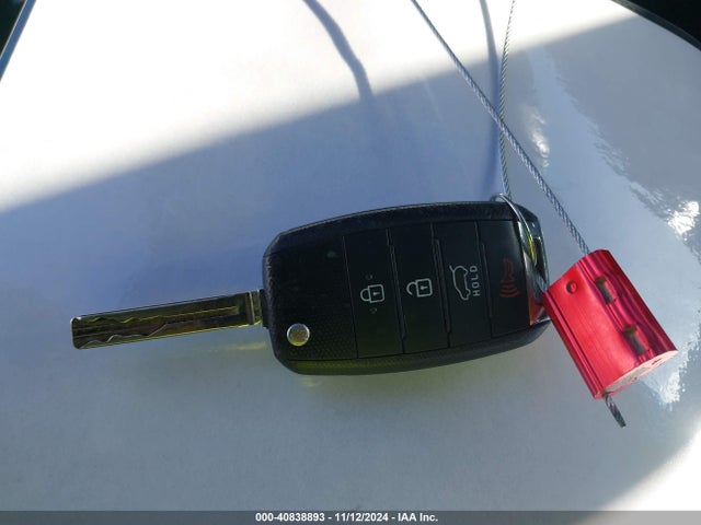 KIA SOUL + 2019 KNDJP3A54K7628830 Image 11