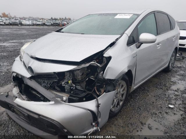 JTDZN3EU8FJ016245 Toyota Prius V Three