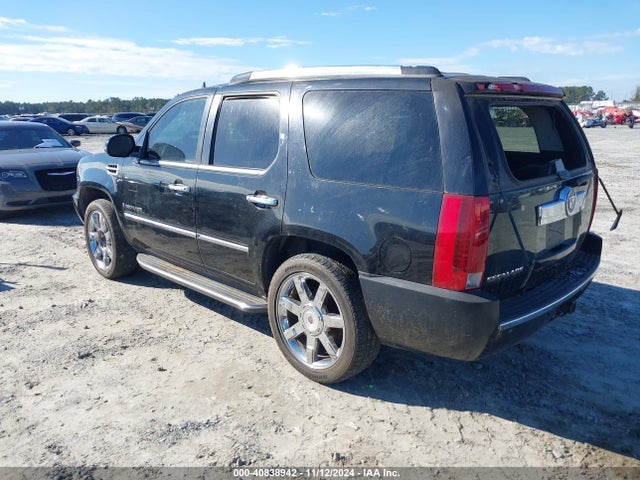 2007 CADILLAC ESCALADE 1GYEC63817R324155 Photo 2