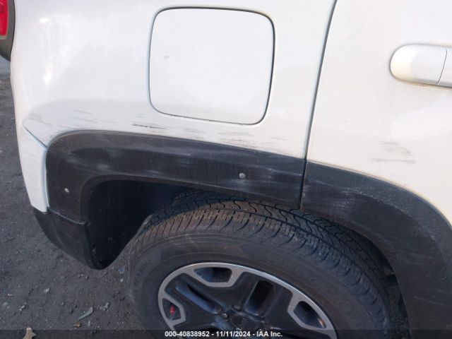 ZACCJBCB8HPF81398 Jeep Renegade Trailhawk 4x4
