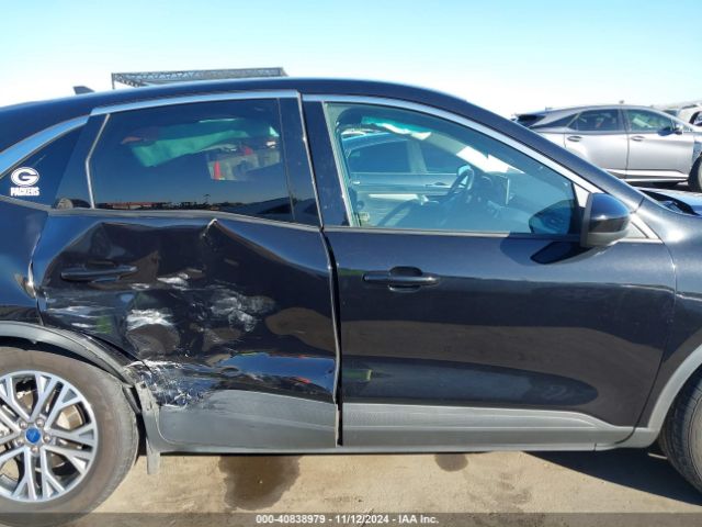 1FMCU0H64NUA69294 Ford ESCAPE SEL