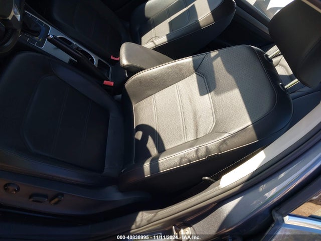 1VWBP7A32EC002857 Volkswagen Passat 2.5l Se
