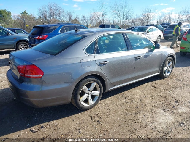 1VWBP7A32EC002857 Volkswagen Passat 2.5l Se