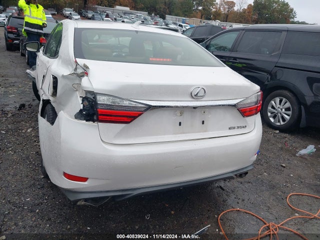 JTHBK1GGXG2242898 Lexus ES 350