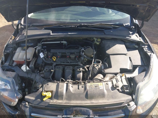 1FADP3N27EL205089 Ford Focus Titanium