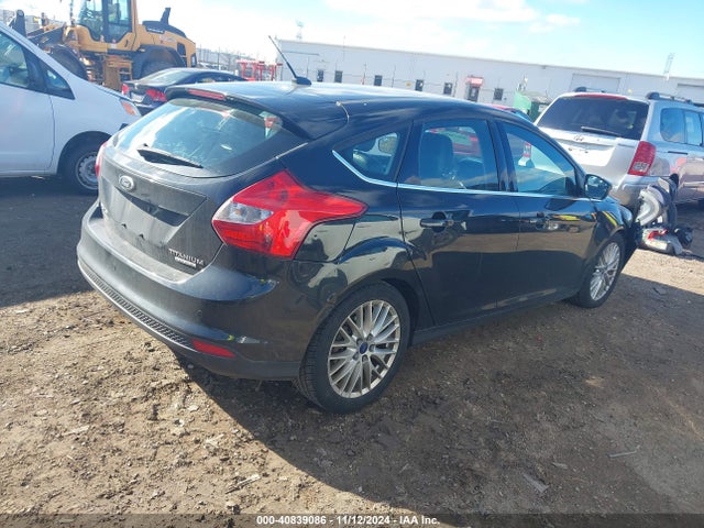 1FADP3N27EL205089 Ford Focus Titanium