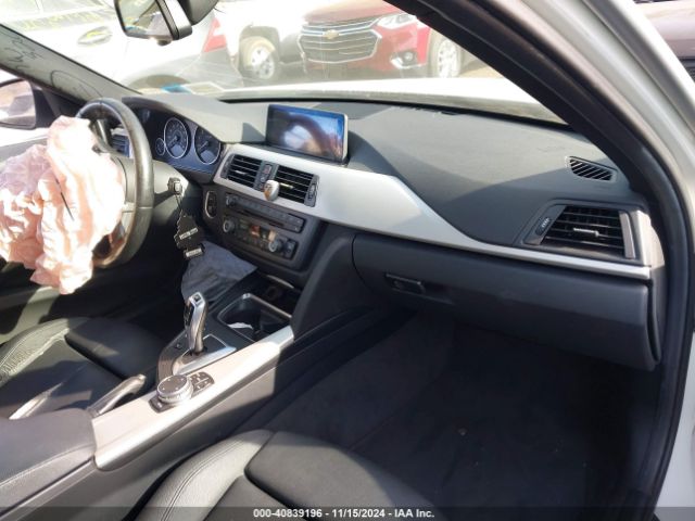 WBA3C3C5XFK203209 BMW 320i Xdrive
