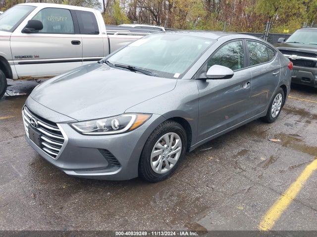 Hyundai ELANTRA SE 2017 KMHD74LFXHU115547 Image 2