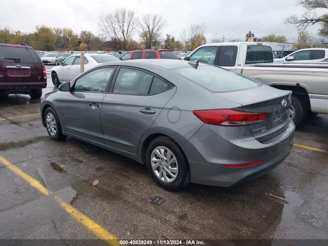 Hyundai ELANTRA SE 2017 KMHD74LFXHU115547 Image 3