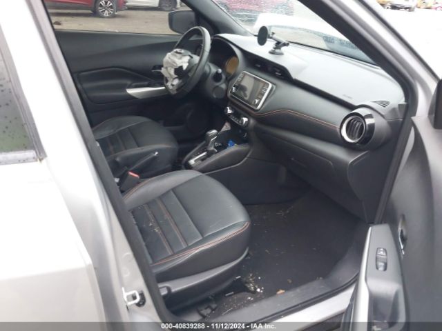 3N1CP5CU2KL556095 Nissan KICKS SR