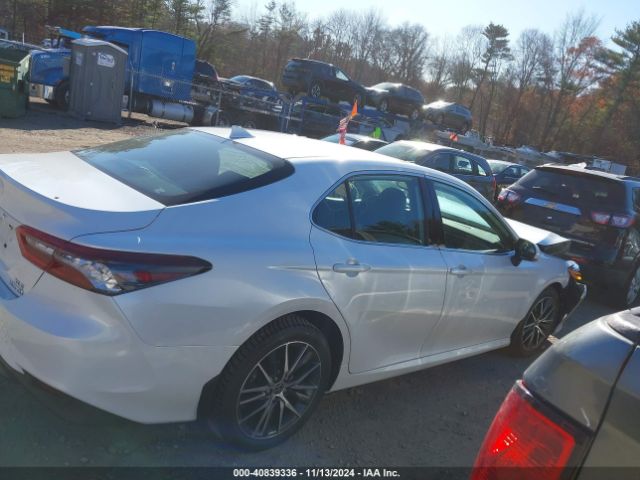 4T1F31AK4NU599424 Toyota Camry Xle Hybrid