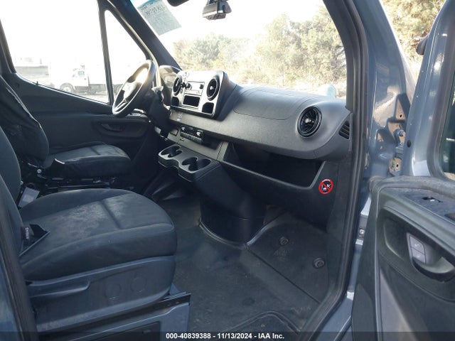 WD4PF0CD2KP096743 Mercedes-Benz Sprinter 2500 High Roof V6/standard Roof V6
