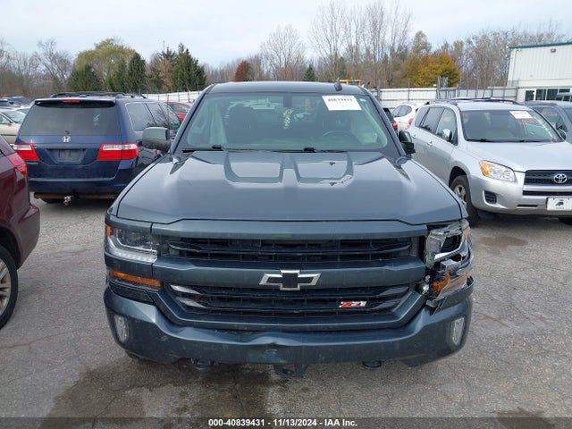 2GCVKREC2J1108231 Chevrolet Silverado 1500 2lt