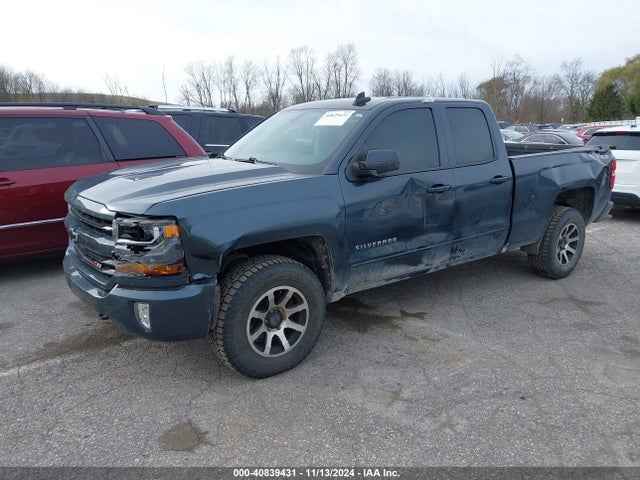 2GCVKREC2J1108231 Chevrolet Silverado 1500 2lt