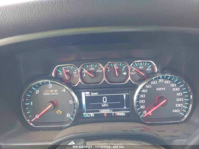 2GCVKREC2J1108231 Chevrolet Silverado 1500 2lt