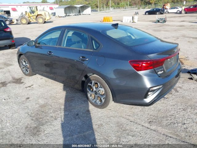 3KPF24AD7ME391674 KIA Forte Lxs