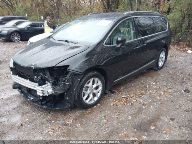 2C4RC1EG0HR622562 Chrysler Pacifica Touring-l Plus