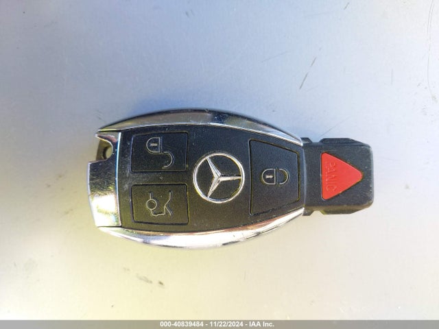 55SWF4JB3HU185561 Mercedes-Benz C 300 Luxury/sport