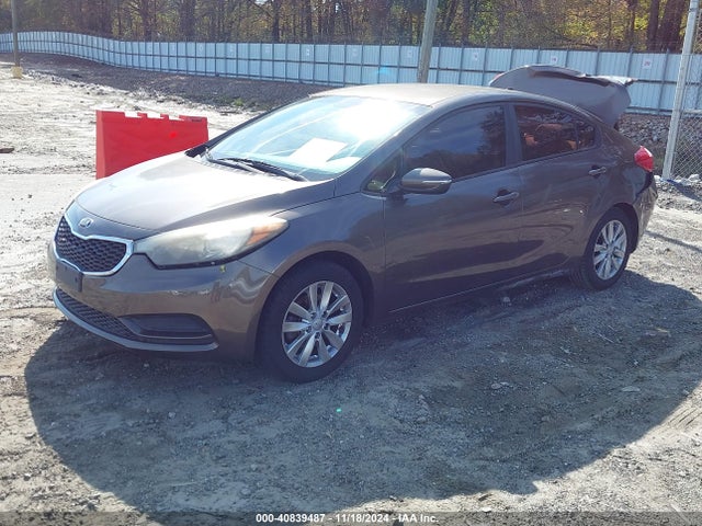 KIA FORTE LX 2014 KNAFX4A62E5139134 Image 2