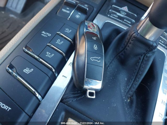 WP1AA2A5XHLB81415 Porsche Macan