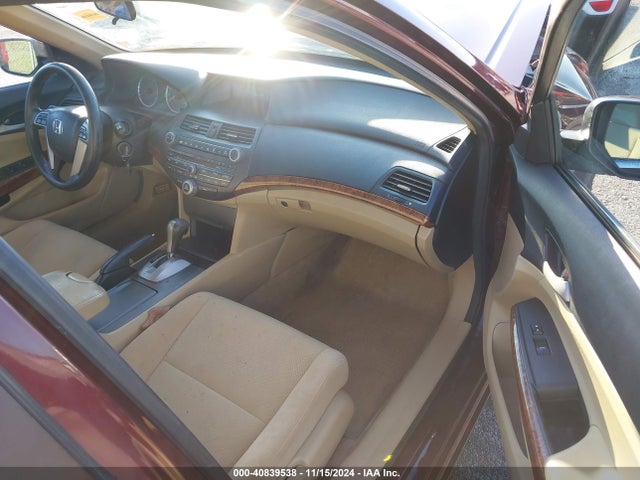 Продажа на аукционе авто 2011 Honda Accord 3.5 Ex, vin: 1HGCP3F71BA007830, номер лота: 40839538