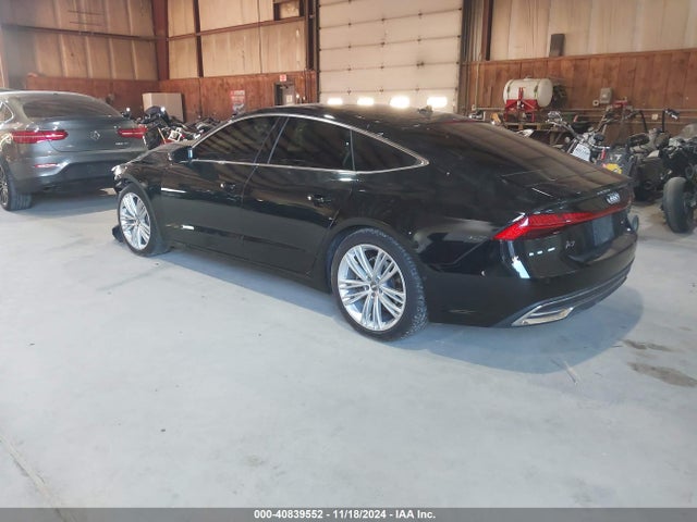2020 AUDI A7 SPORTBACK WAUR2AF24LN002340 Photo 2