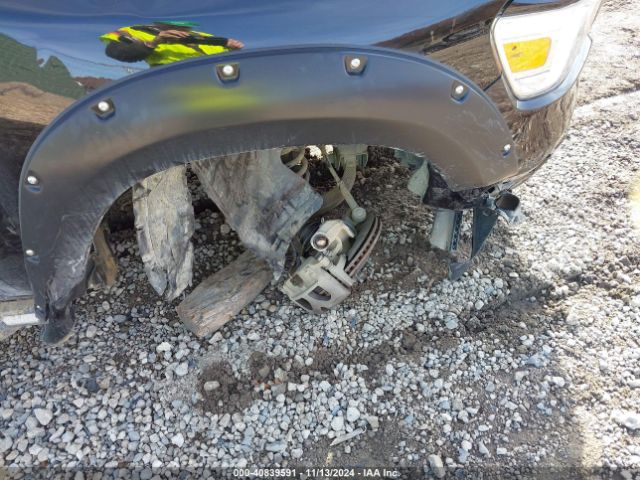 2020 RAM 1500 1C6SRFMT2LN232085 Photo 5