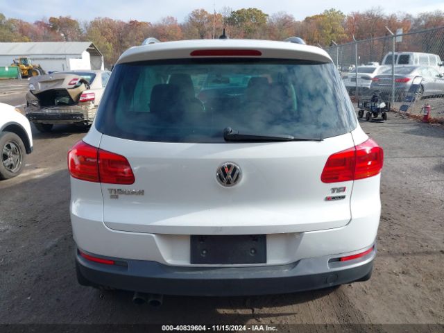 WVGBV7AX2GW552925 Volkswagen TIGUAN SE